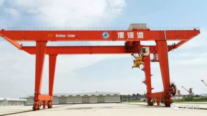   衛(wèi)華起重，飛天入海！